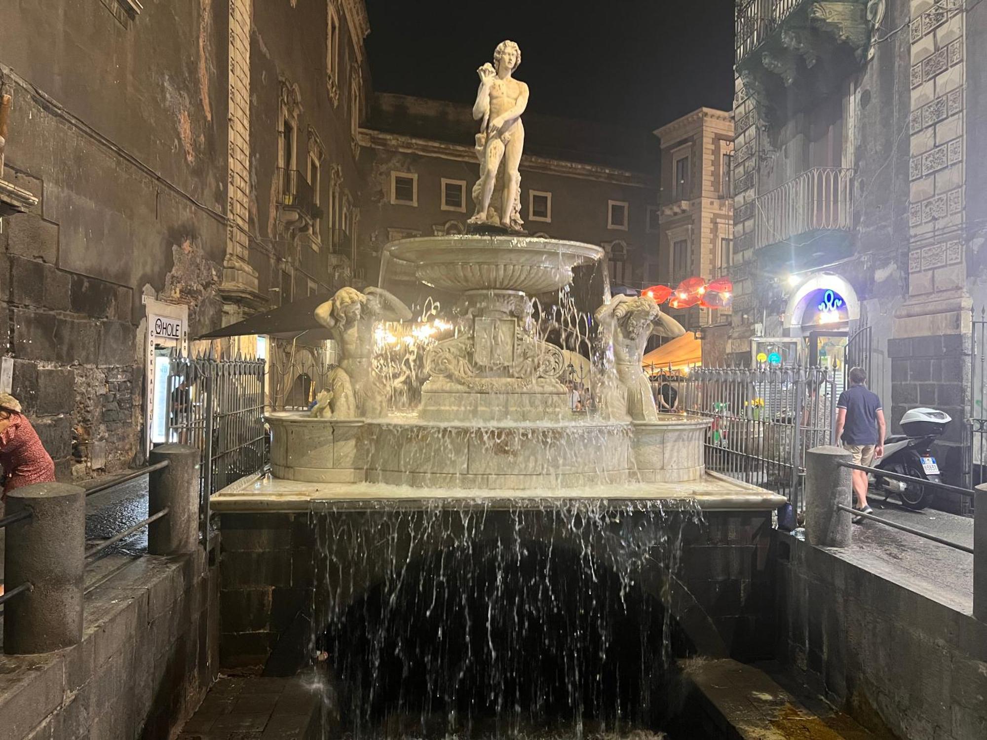 Li Cuti House - Lungomare Self Check-In Villa Catania Bagian luar foto