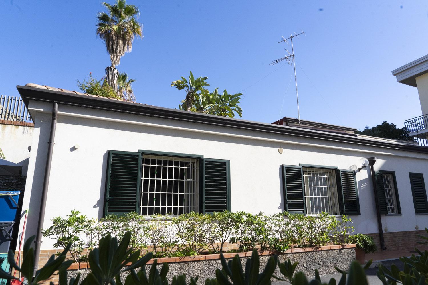 Li Cuti House - Lungomare Self Check-In Villa Catania Bagian luar foto